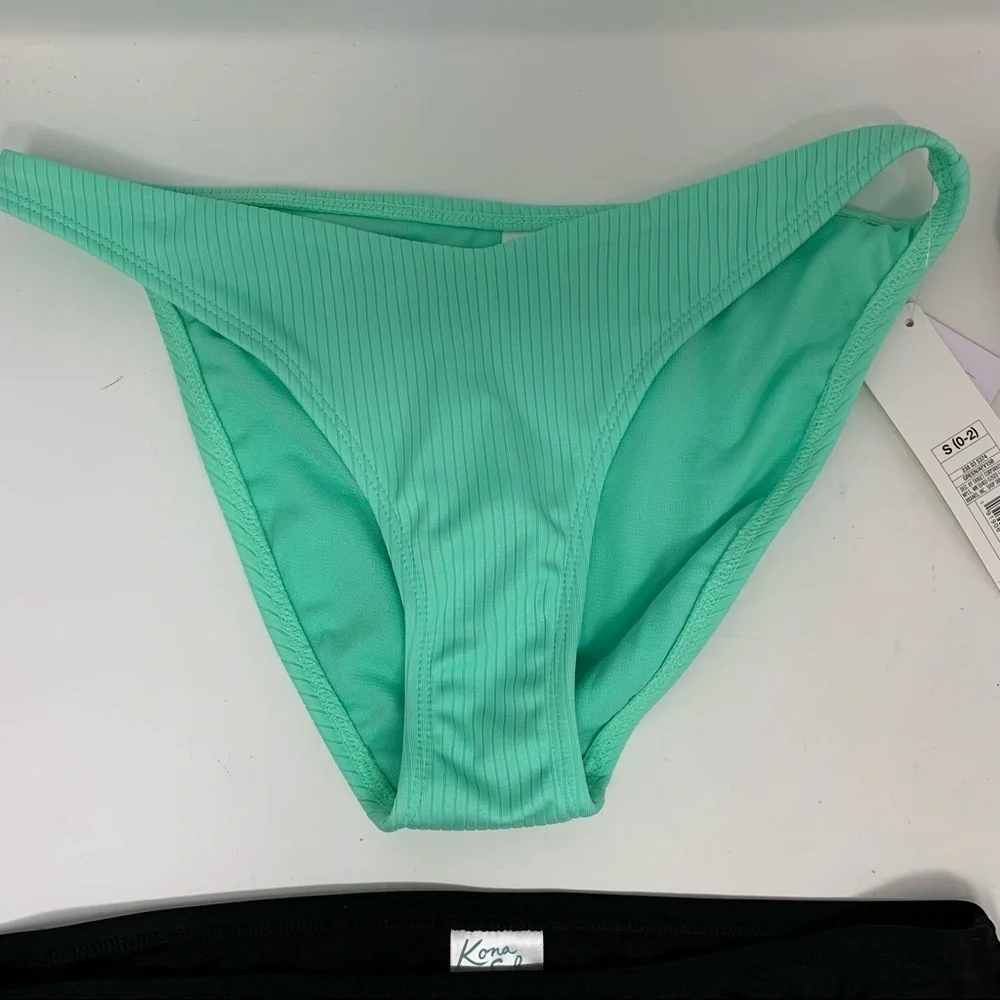 Bikini Bottoms - 4 Bottoms‎ In Various Colors & Styles - Size Small